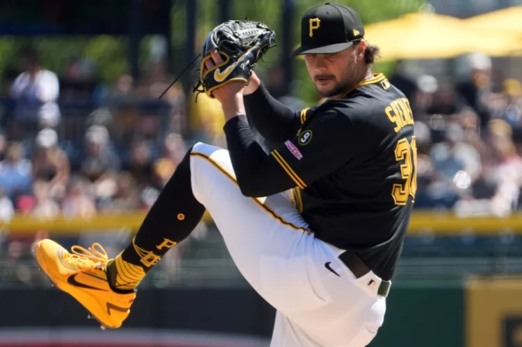 Skenes get back into win column, Davis homers as Pirates beat Angels